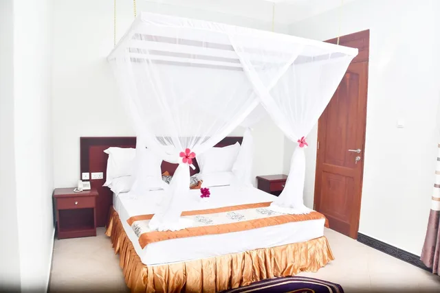 غرفة سوبيريور بسرير مزدوج، Sea Crest Hotel 1/10