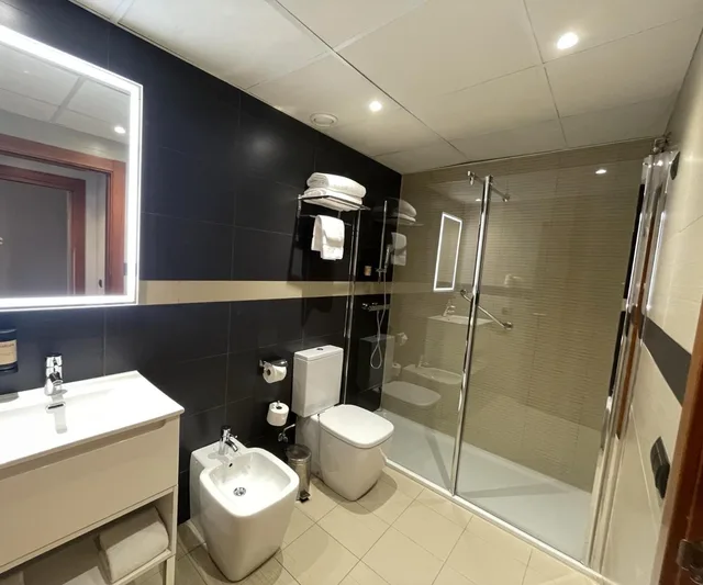 غرفة عائلية، San Fermin Suites 6/10