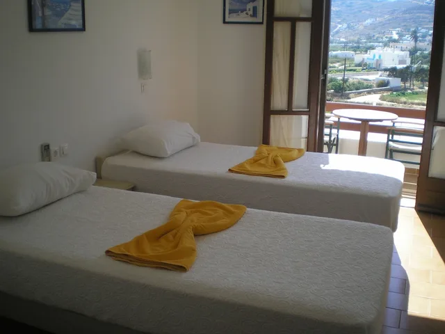غرفة ديلوكس بسرير مزدوج، Golden Sun Hotel 3/5