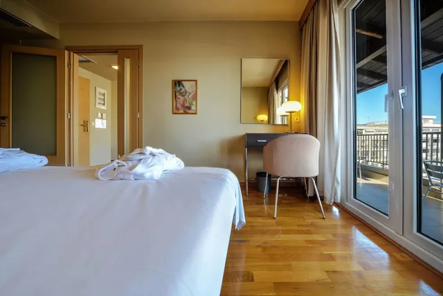 بنتهاوس بسرير مزدوج بإطلالة على المدينة مع أريكة، Astoria 7/8