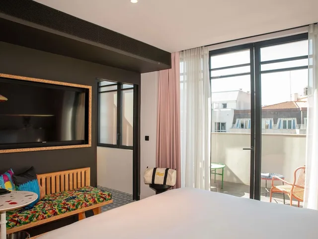 Mama, Medium, King Bed, Terrace، Mama Shelter Lisboa 9/10