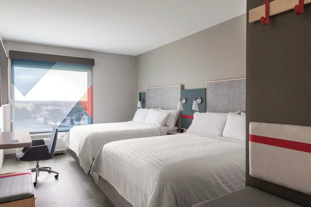 Standard, 2 Queen Beds, Avid Hotels Roseville - Minneapolis North 1/5