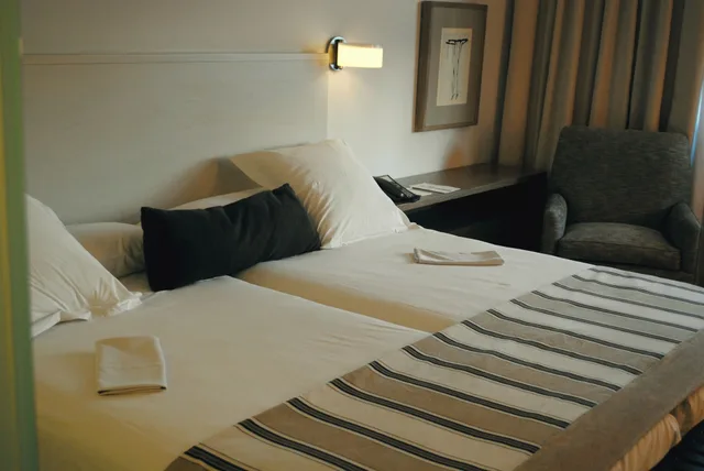 غرفة قياسية بثلاثة أسرّة، Parador de Antequera 1/4