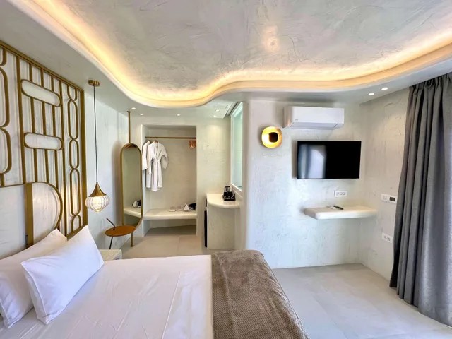 جناح شهر العسل بإطلالة على البحر، Athina Luxury Suites 4/10