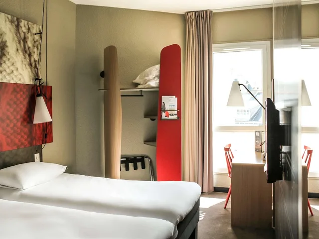 غرفة قياسية بسرير مزدوج وسرير فردي، IBIS SAINT MALO PLAGE 5/10