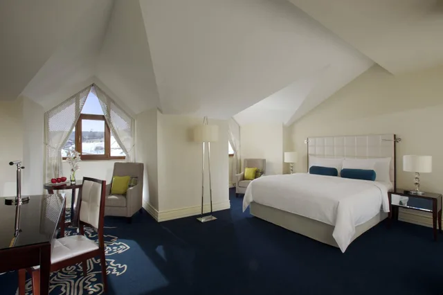 جناح ملكي بسريرين مزدوجين بـ3 غرف نوم، Tsaghkadzor Marriott Hotel 1/2