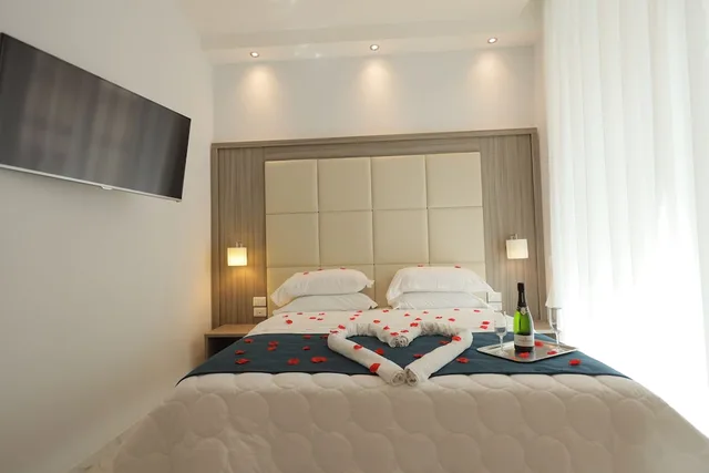 غرفة قياسية بسرير كوين، Garibaldi Suite 2/10
