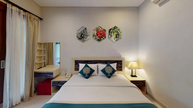 Room, Double Bed, Pool View, Vansari Hotel 2/2