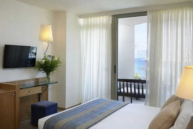 1 Bedroom, Family Suite, Family, 4 Beds, KRITI BEACH 9/10