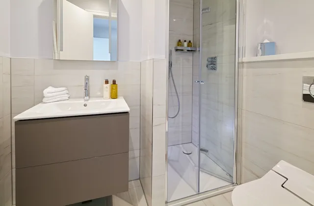 Open Plan, Superior, Apartment, Double Bed, Sofa، Cheval Harrington Court 8/8