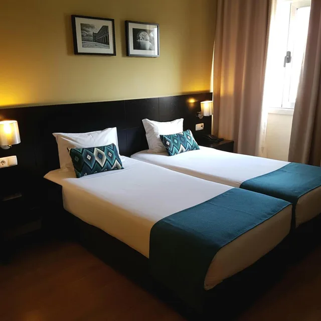 غرفة ثلاثية، Lisbon City Hotel 1/5