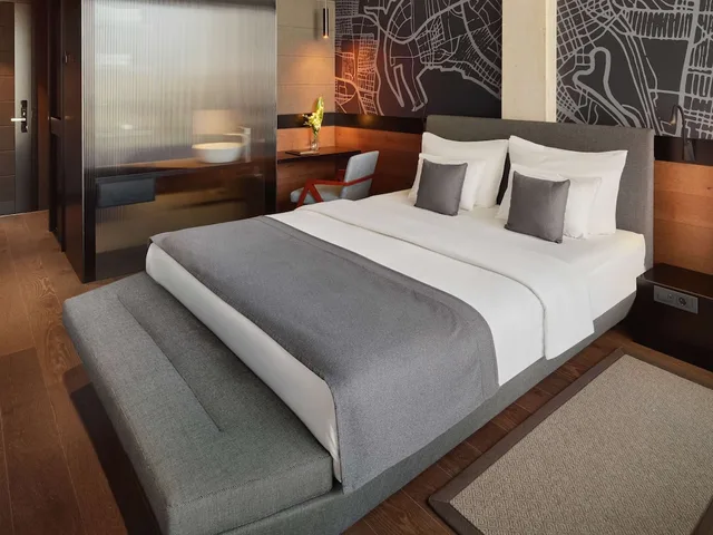 غرفة ديلوكس بسرير مزدوج، Movenpick Zagreb 4/9