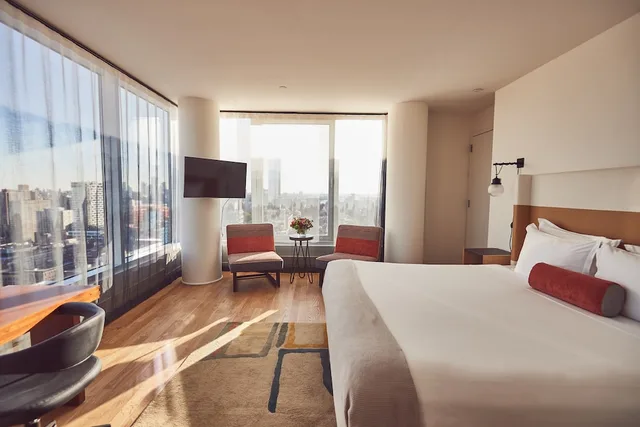 غرفة بريميوم بسرير كينج بإطلالة على المدينة في طابق مرتفع، Hotel Indigo Lower East Side New York 8/10