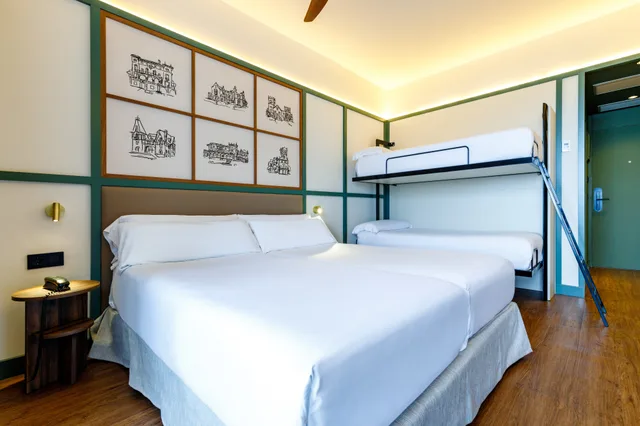 غرفة قياسية رباعية، Petit Palace Tamarises 6/10
