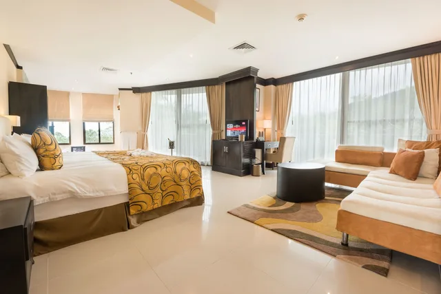 Junior Suite, King Bed, Volcano View، Royal Corin Thermal Water Spa and Resort 9/10
