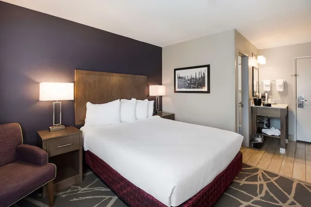 غرفة قياسية صغيرة بسرير كوين، Best Western Mcminnville Inn 3/5