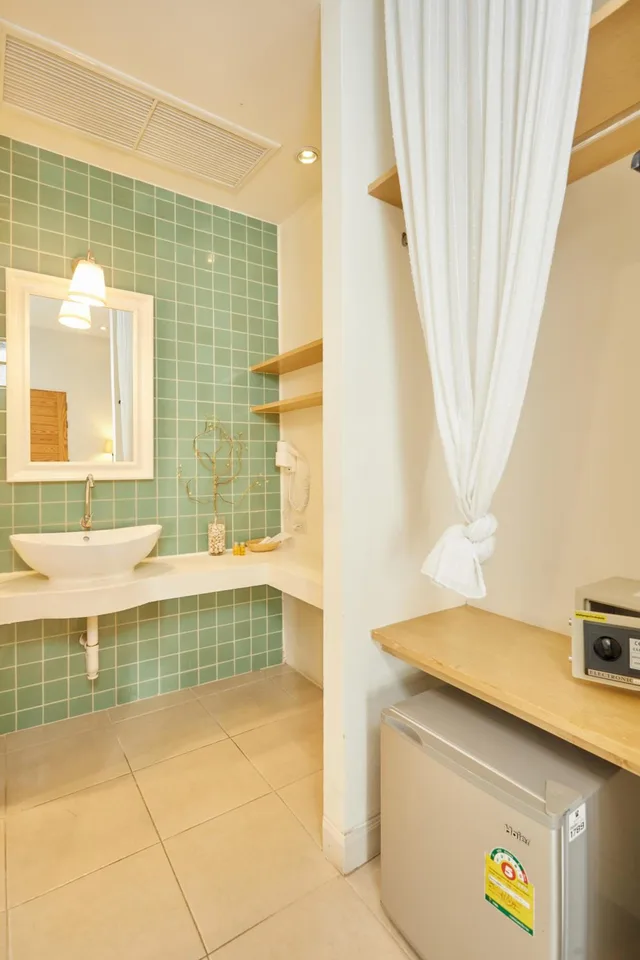 Superior, Double Bed, Talay Hotel & Villa 8/8