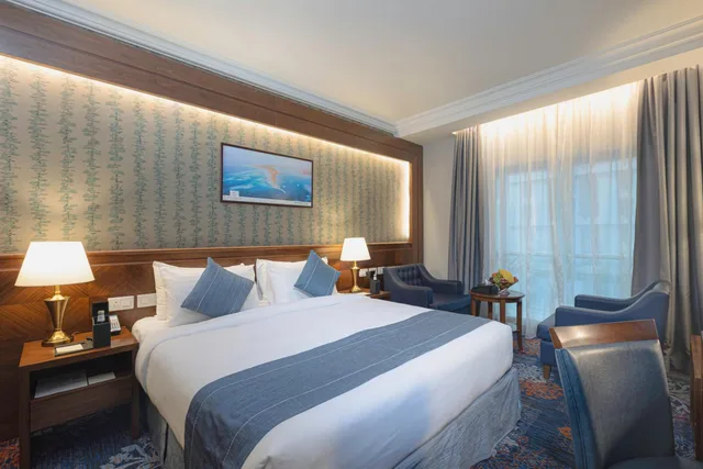 3 Bedrooms, Suite, City View, Maden Hotel 2/6