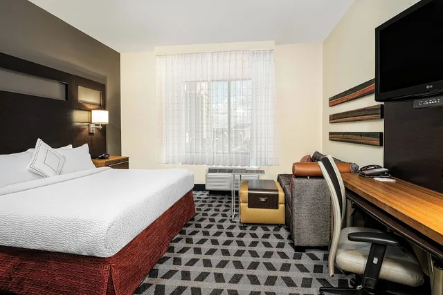 استوديو بسرير كينج مع أريكة لذوي الإعاقة، TownePlace Suites by Marriott San Antonio Downtown Riverwalk 1/2