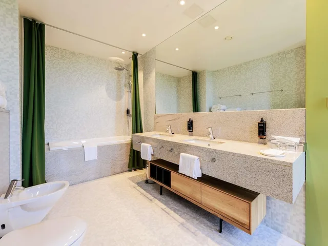 جناح بسرير مزدوج، Mercure Tallinn 2/4