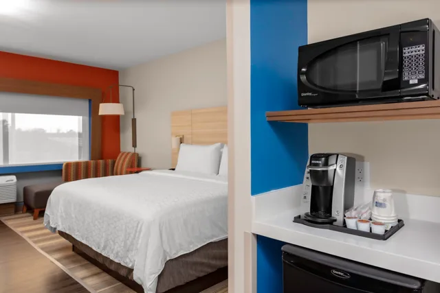 جناح بسرير كينج، Holiday Inn Express And Suites Wilmington West - Medical Park 1/2