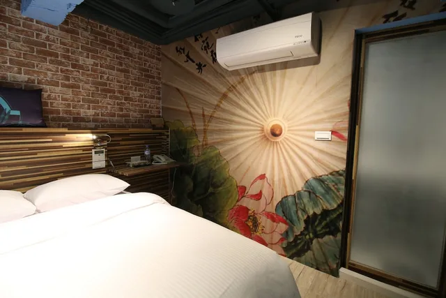 Business, Double Bed, No Window، R10 Eco Hotel 8/10