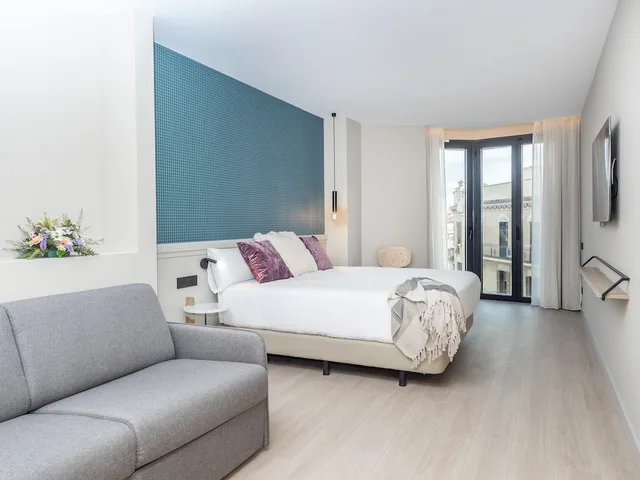 غرفة رباعية بسرير كوين وسريرين منفصلين، ARCELON HOTEL 1/3