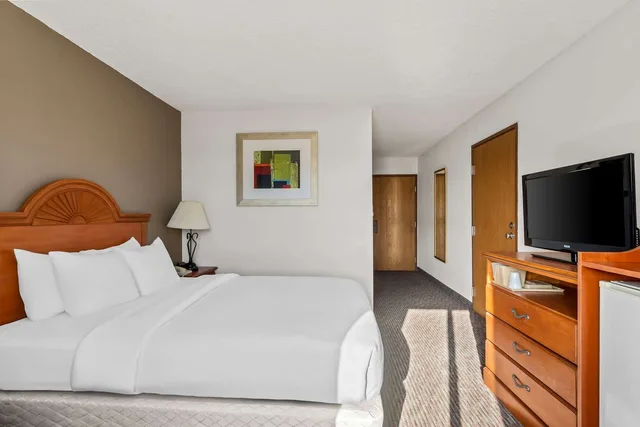Room, Double Bed, Accessible, Quality Inn Sidney I-80 2/3