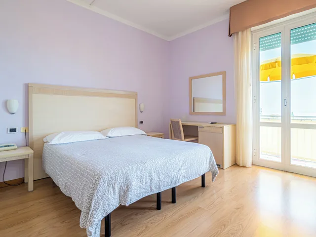 غرفة بانورامية رباعية بسرير مزدوج وسرير بطابقين بإطلالة على البحر، Il Nido Hotel 9/10
