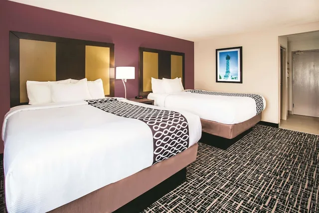 غرفة بسريرين كوين، La Quinta Inn & Suites by Wyndham Cincinnati NE - Mason 2/4