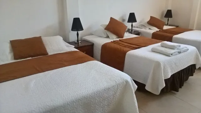 غرفة عائلية ثلاثية بثلاثة أسرّة، Hostal Costa Del Pacifico 3/3
