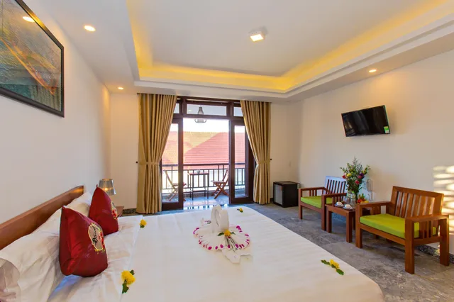 غرفة ديلوكس بسرير كوين بإطلالة على الحديقة بشرفة، Trendy Life Villa 10/10
