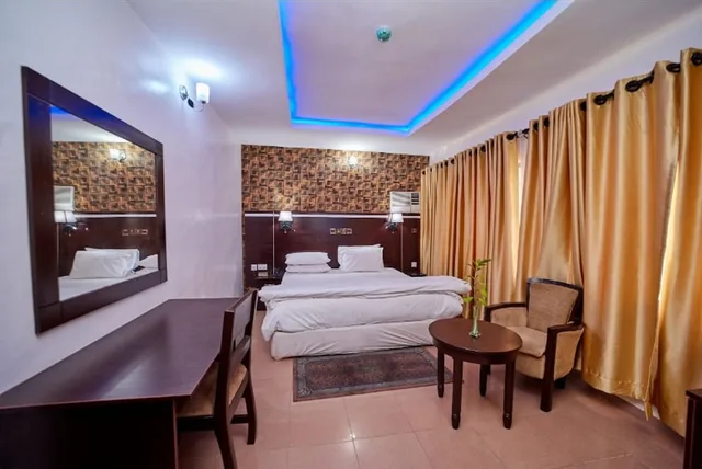 جناح رئاسي بسرير كوين، Eemjm Hotels And Suites Limited 3/4