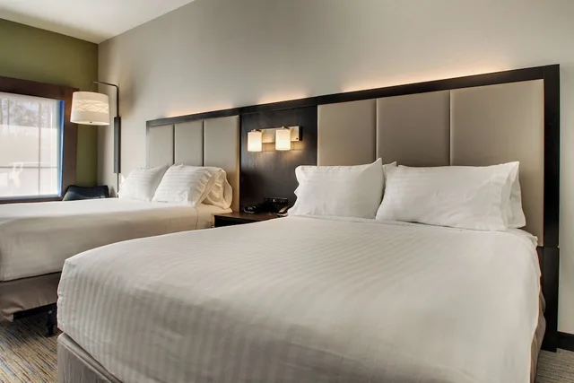 غرفة قياسية بسريرين كوين لذوي الإعاقة، Holiday Inn Express & Suites - Summerville 3/8