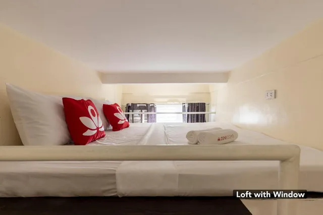 Standard, Selah Lofts Pasay Hotel 1/5