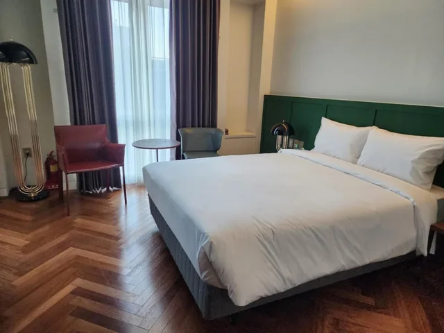 جناح بسرير كوين، Le Seoul Hotel 2/6