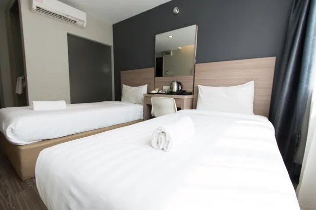 Room, Twin Beds, Hotel 99 - Ss2 2/8