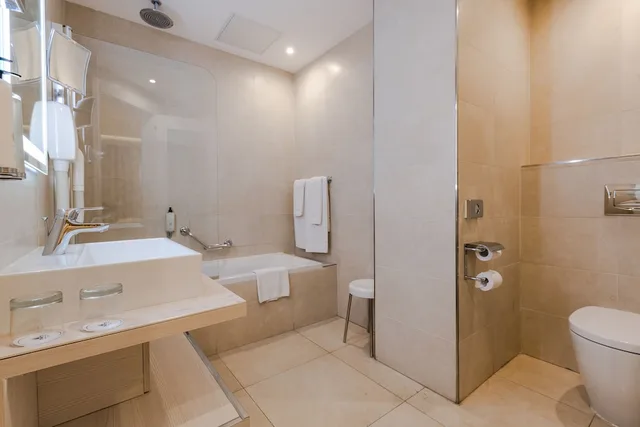غرفة ديلوكس بسرير مزدوج أو سريرين منفصلين بإطلالة على الحديقة، Maritim Antonine Hotel and Spa Malta 10/10