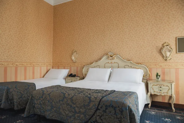 غرفة كلاسيكية ثلاثية بثلاثة أسرّة، Hotel Montecarlo 8/10