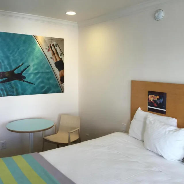 Room, King Bed, Beverly Laurel Hotel 3/5
