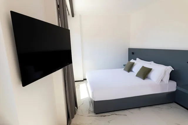 غرفة سوبيريور بسرير كوين، City Hotel Ancona 1/4