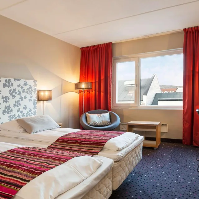 Standard, Double Bed, Scandic Kirkenes 2/8
