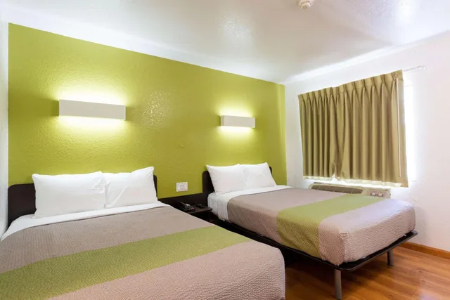 غرفة ديلوكس رباعية للمدخنين، Motel6 Camp Springs, DC - South Camp Springs 7/10
