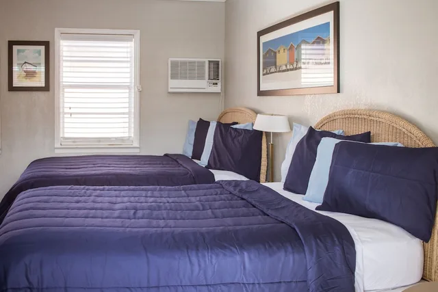 غرفة بسريرين كوين، Riptide Oceanfront Hotel 2/7