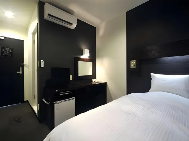 غرفة مفردة بسرير مزدوج للمدخنين، Green Rich Hotel Iwakuni Ekimae 1/2
