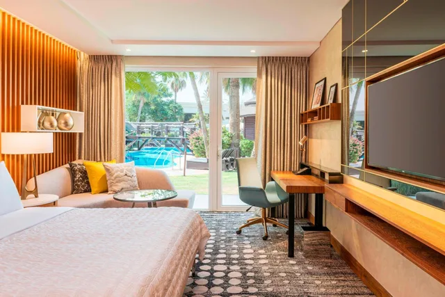 Guest Room, Superior, Pool View, Direct Pool Access، Le Meridien Dubai Hotel and Conference Centre 1/8
