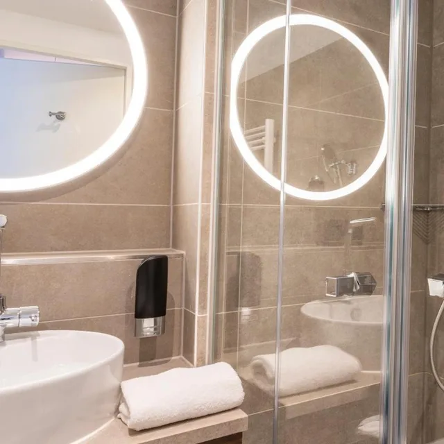 غرفة بسريرين منفصلين، Plaza Premium Muenchen 7/10
