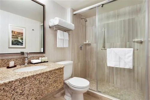 غرفة قياسية، Embassy Suites By Hilton San Luis Obispo 1/1