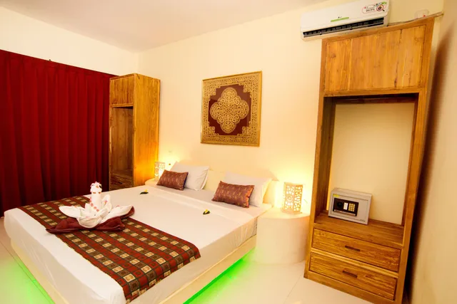 Courtyard, Suite, King Bed, Terrace، Bel Air Resort And Spa 3/4