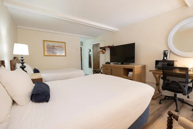 غرفة بسريرين كوين، Fireside Inn And Suites 7/10